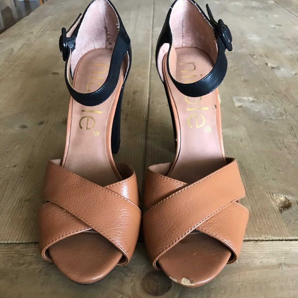 Nicole Brown/Black Heels w Ankle Strap